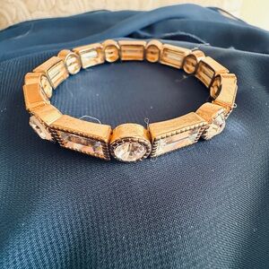 Elegant Gold and Crystal Women's Bracelet